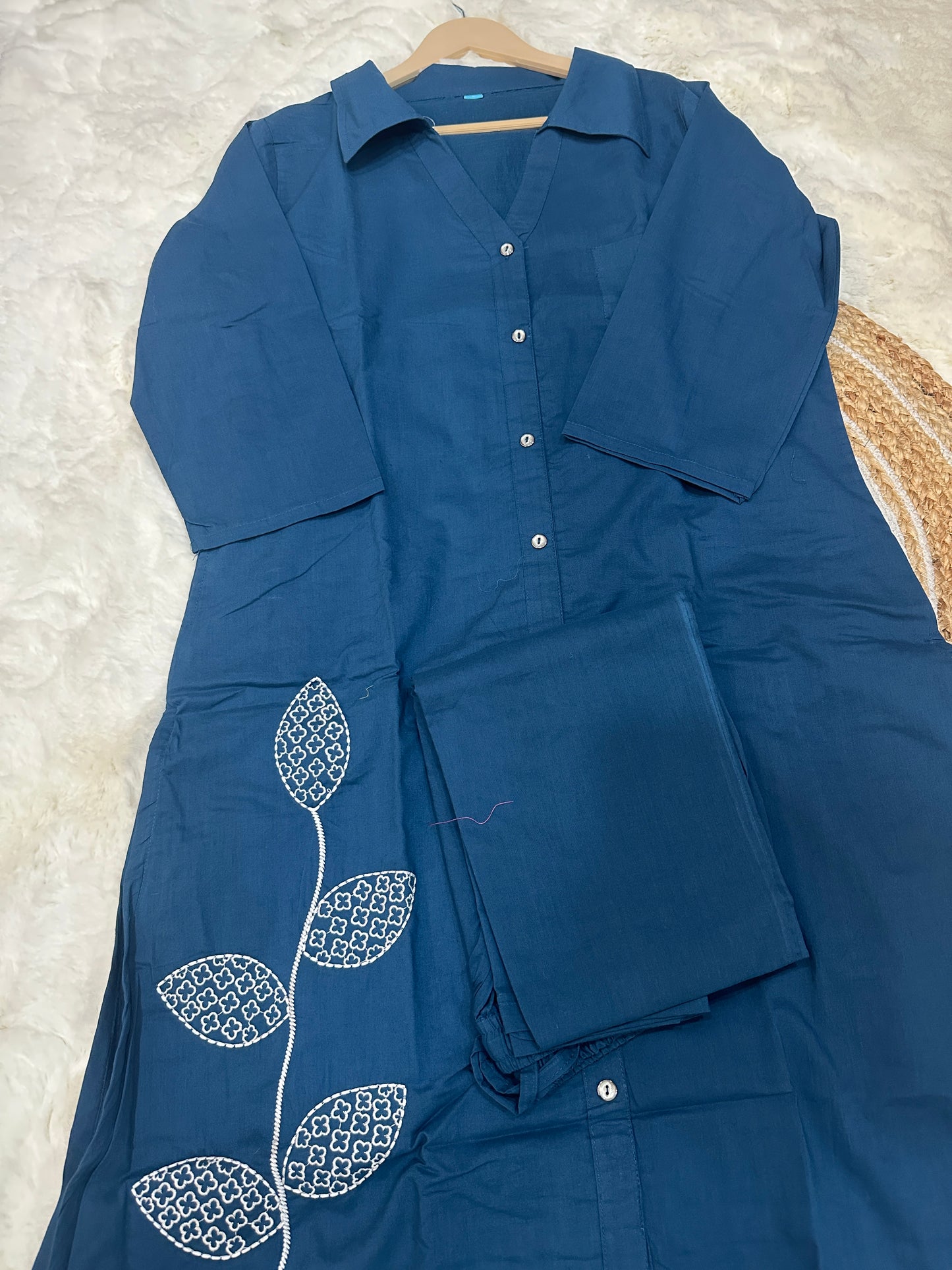 Blue collared kurta with pant