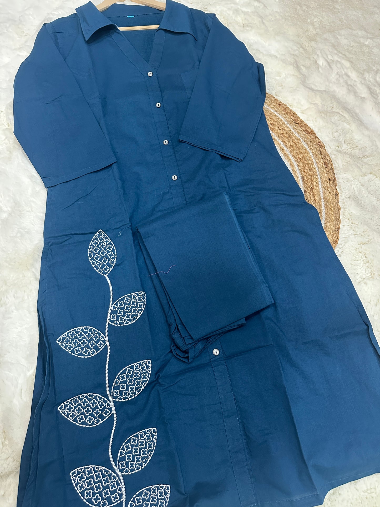 Blue collared kurta with pant