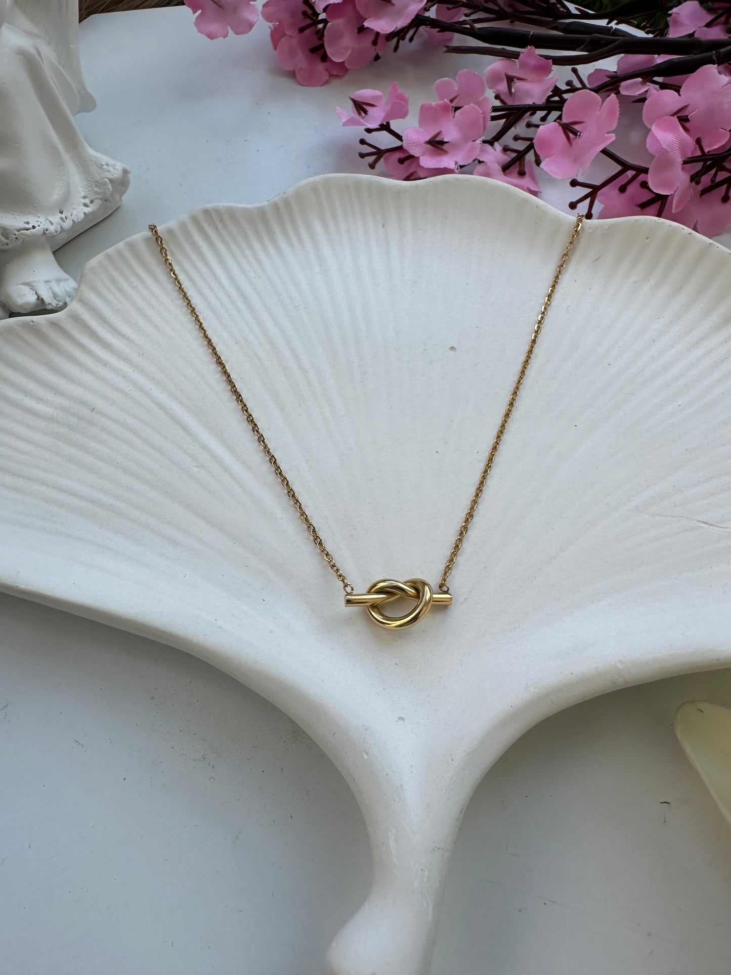Solid anti-tarnish pendant