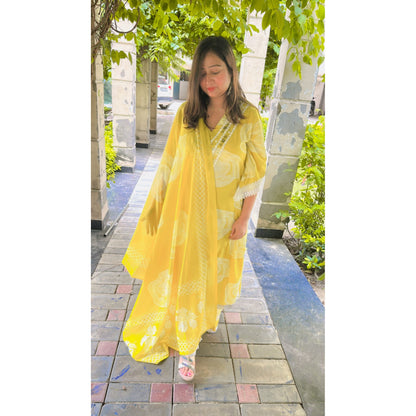 Yellow printed kurta pant with dupatta