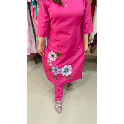 Pink V neck kurta with pant