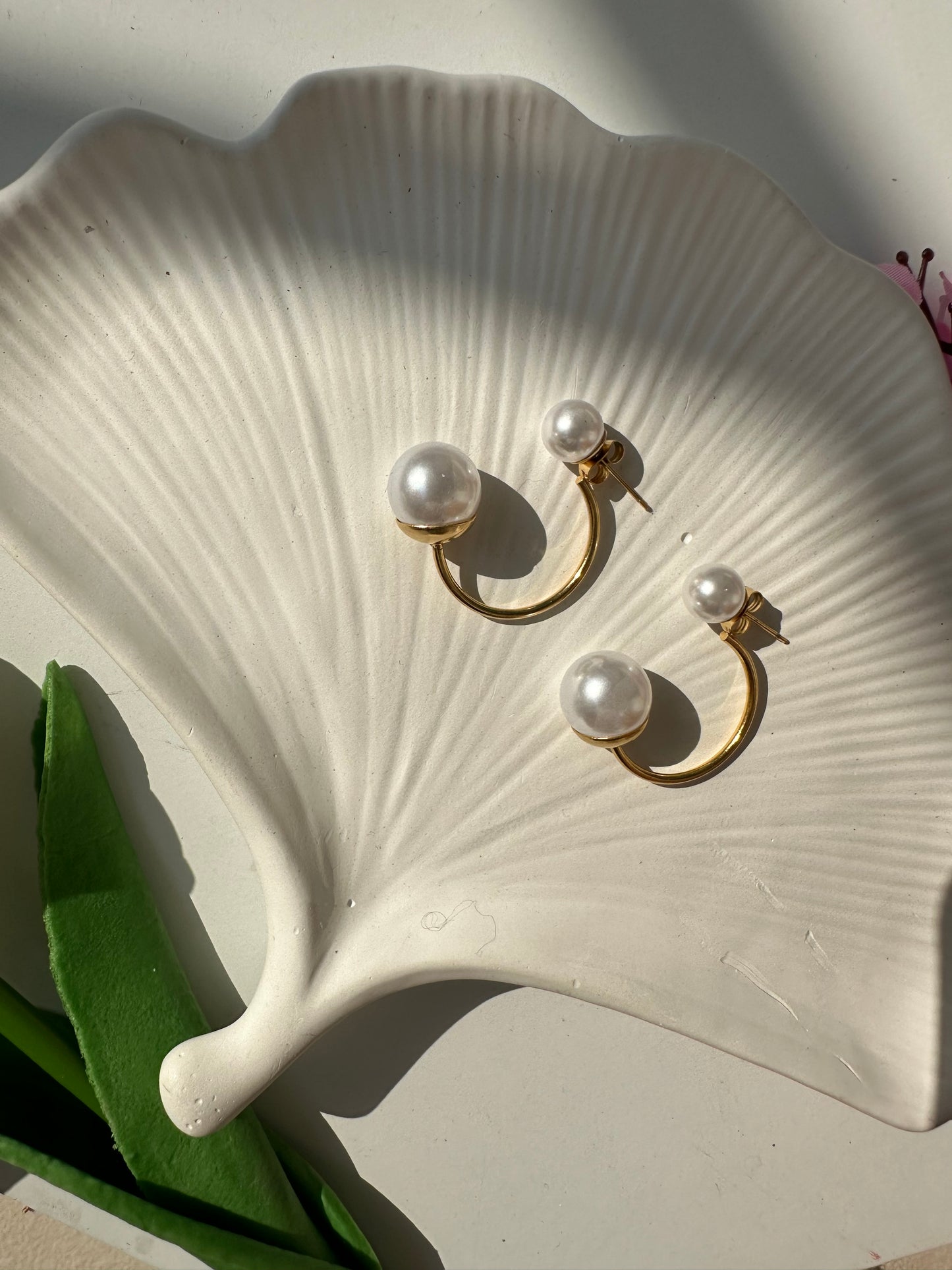 Half circle pearl earrings