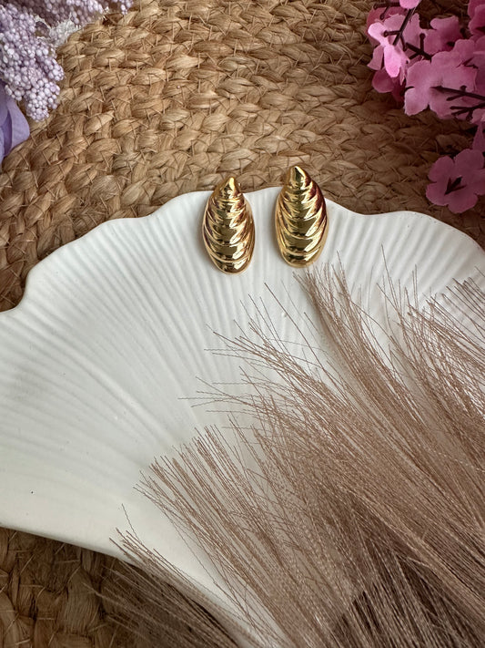 Croissant Style earrings