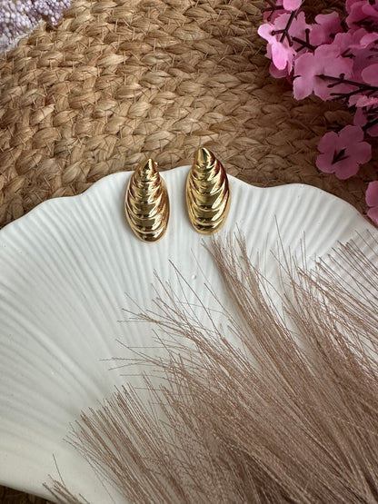 Croissant Style earrings